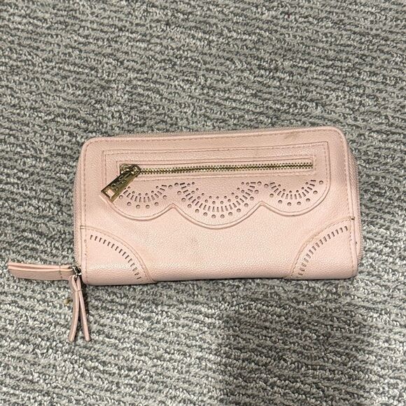 Jessica Simpson Handbags - Jessica Simpson Blush Pink Wallet